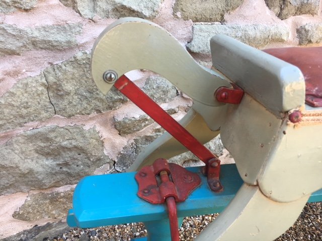 Mechanical rocking horse by swallow toys