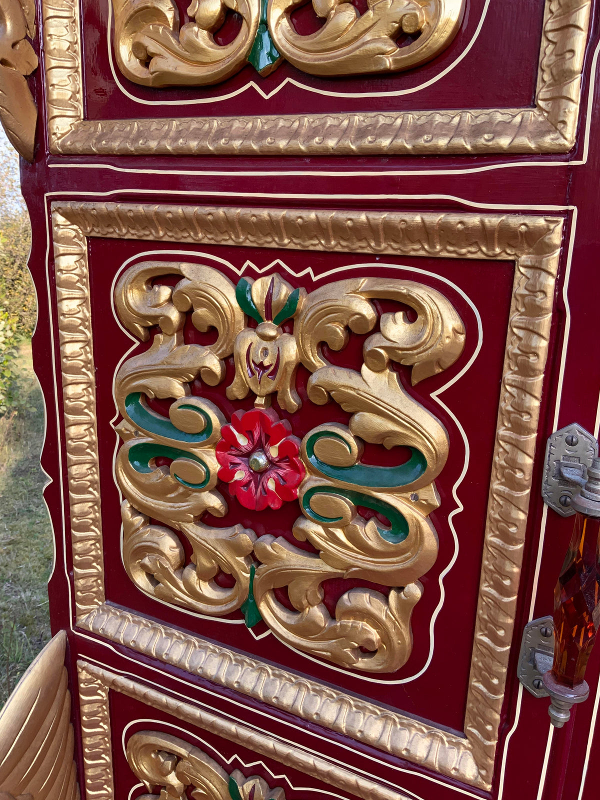 Stunning  restored ledge wagon by Watts of Bridgewater circa 1900