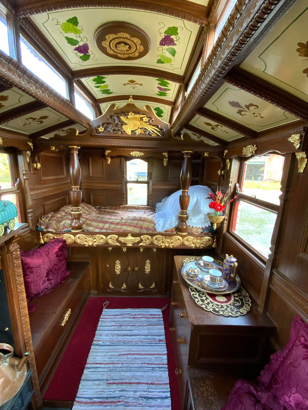 Stunning  restored ledge wagon by Watts of Bridgewater circa 1900
