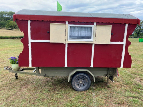 Car towable ledge style gyspy wagon