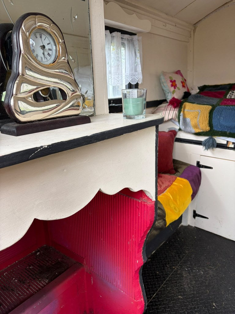 Car towable ledge style gyspy wagon