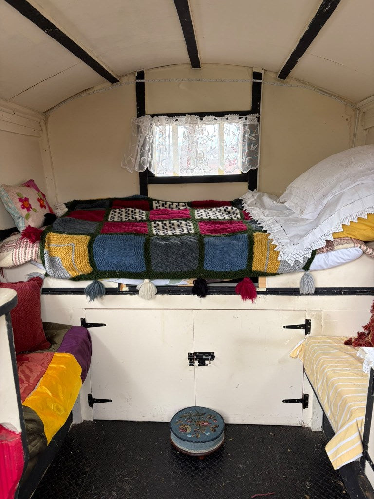 Car towable ledge style gyspy wagon
